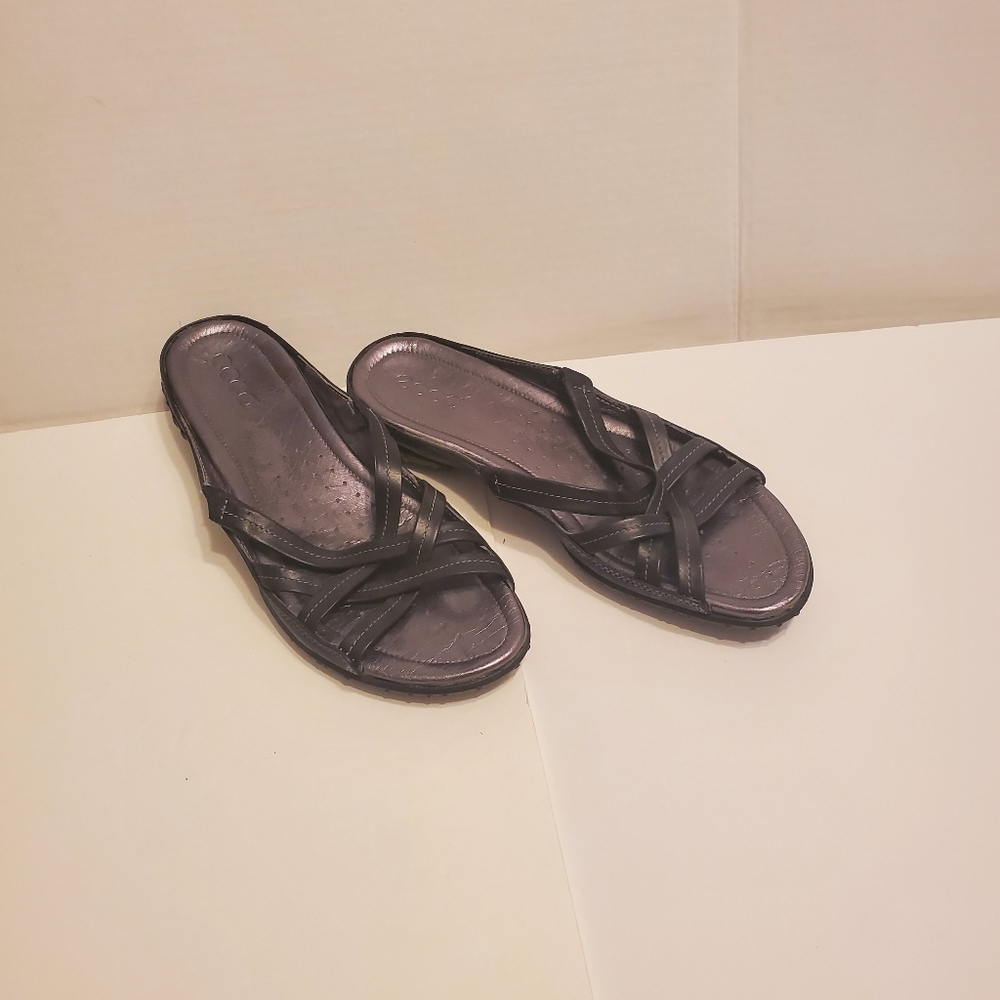 Black Leather Ecco Slides / Sandals, Sz 41 - Picture 3 of 8